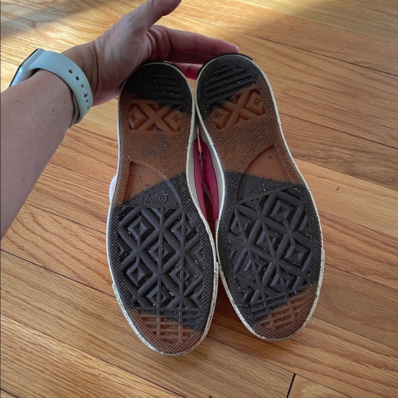 Women's Converse Pink High-Top Sneakers - Picture 5 of 10